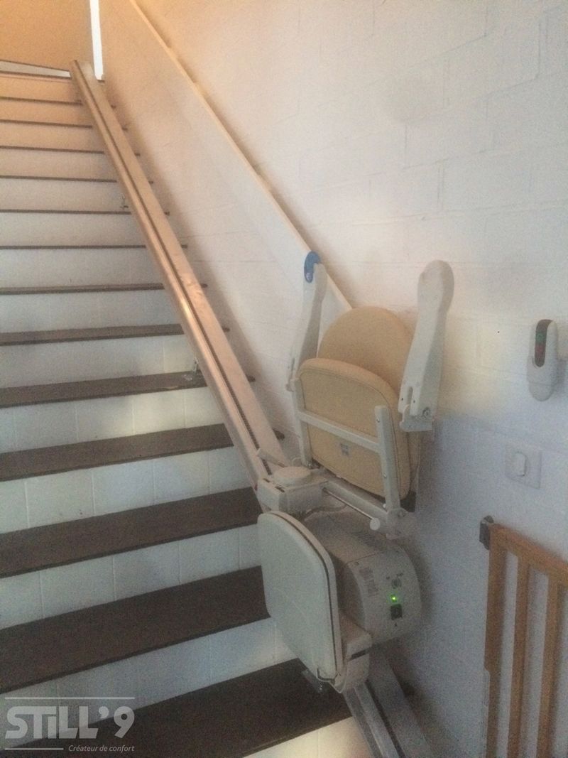 Installation d'un monte escalier droit à Boulogne Billancourt 92
