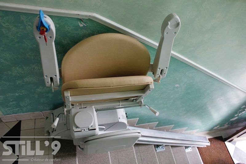 Création d'un fauteuil élévateur droit intérieur à Amilly 45