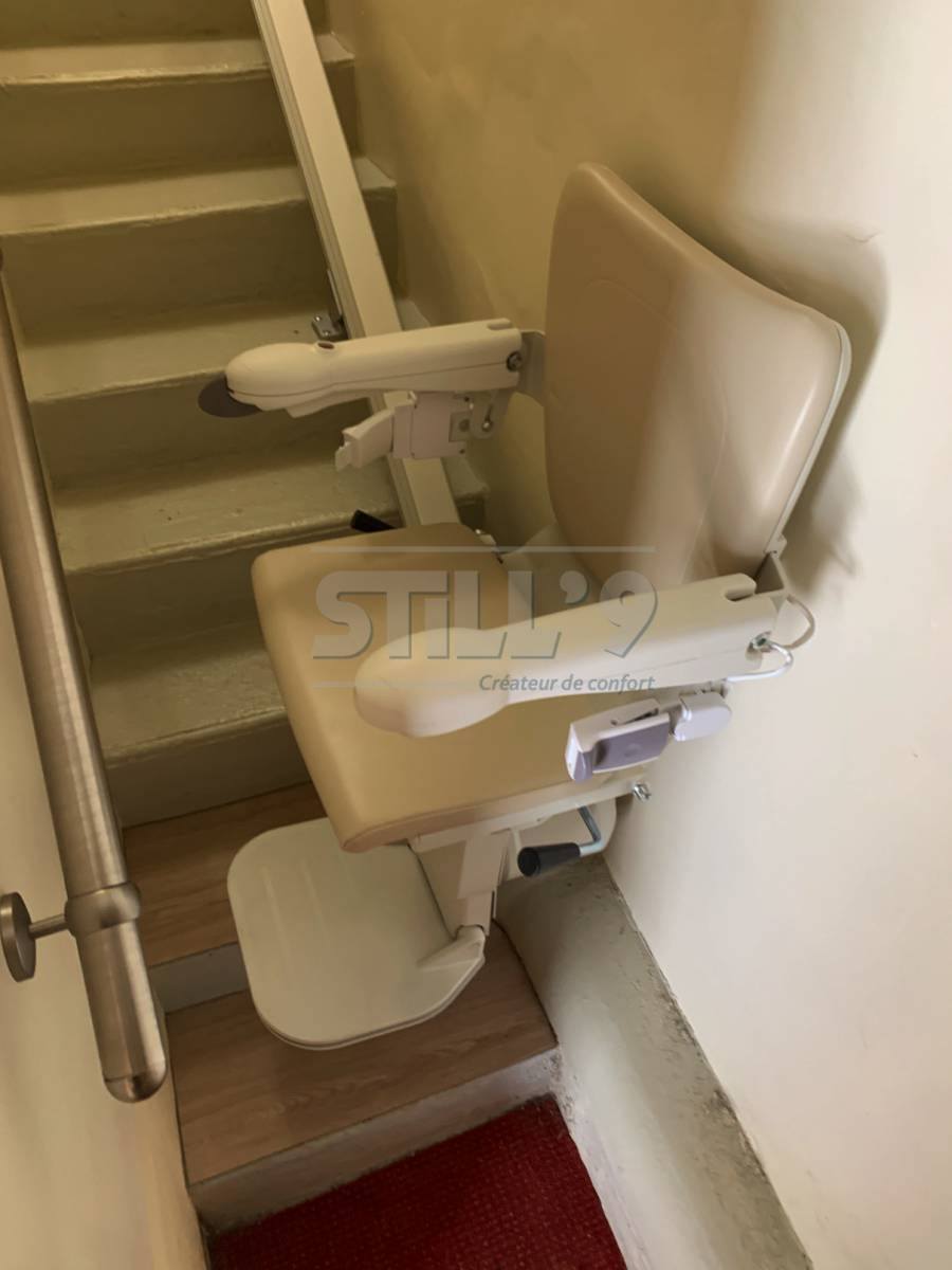 Acheter un monte-escalier droit pour escalier pentu autour de Fontenay aux Roses 92
