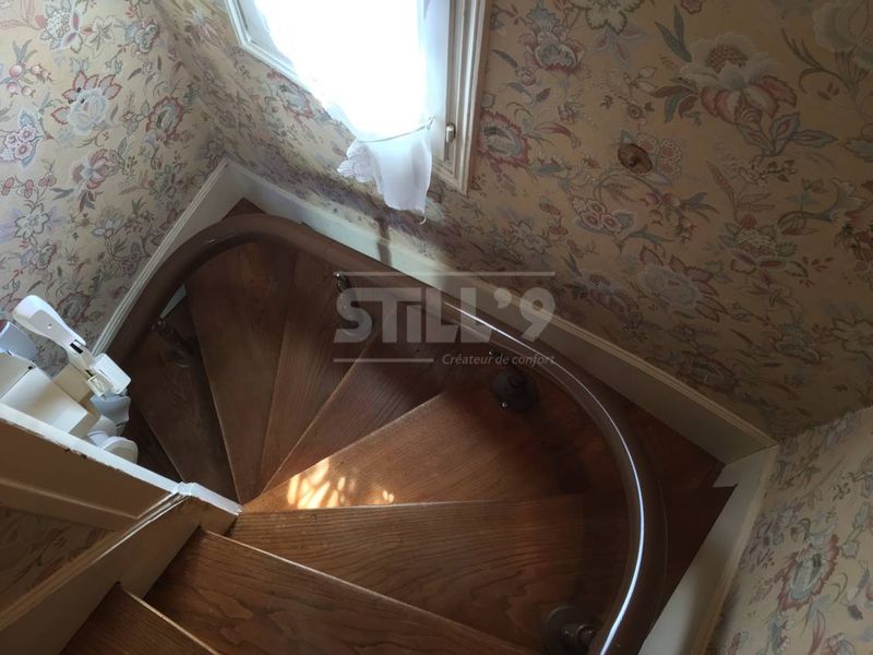 Utilisation d'un siège élévateur électrique dans les environs de l'Oise 95