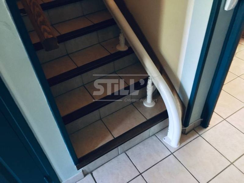 Trouver une chaise d'escalier avec virage dans le département de l'Essonne 91