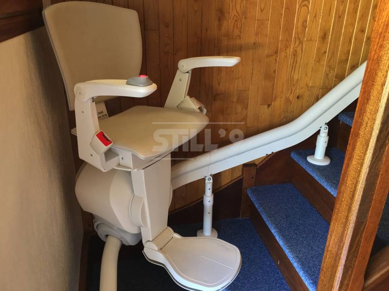 Faire installer un monte escalier électrique dans les environs de Le Plessis-Pâté 91