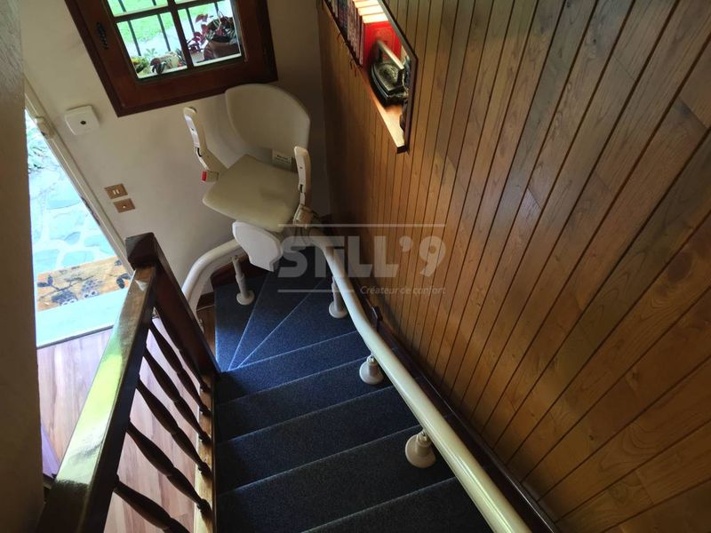 Implantation d'un monte-escalier électrique vers le département de l'Essonne 91