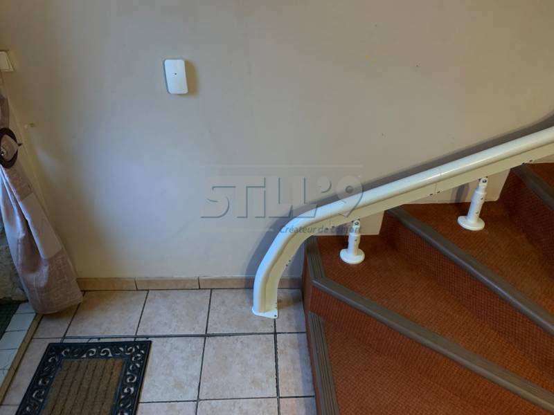 Aménagement d'un siège d'escalier électrique intérieur non loin de Rozay en Brie 