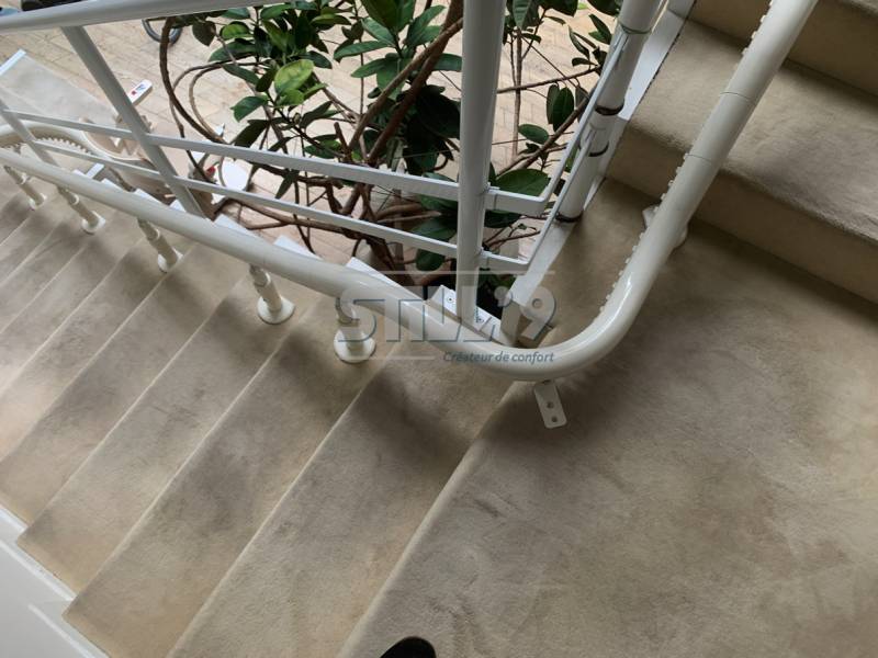 Aménager un fauteuil monte personne intérieur en région parisienne