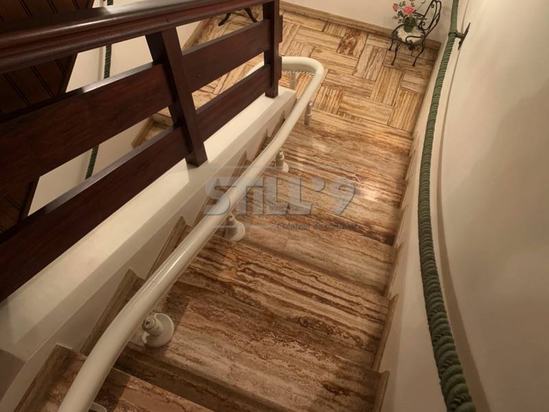 Installer un fauteuil monte-personne électrique près de Breuillet 91