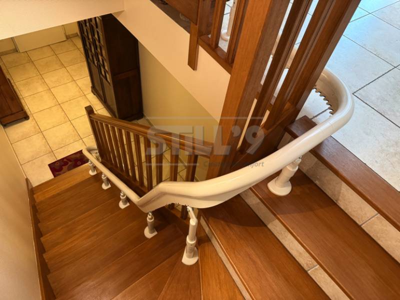 Mettre un siège électrique d'escalier intérieur autour de Bures sur Yvette 91