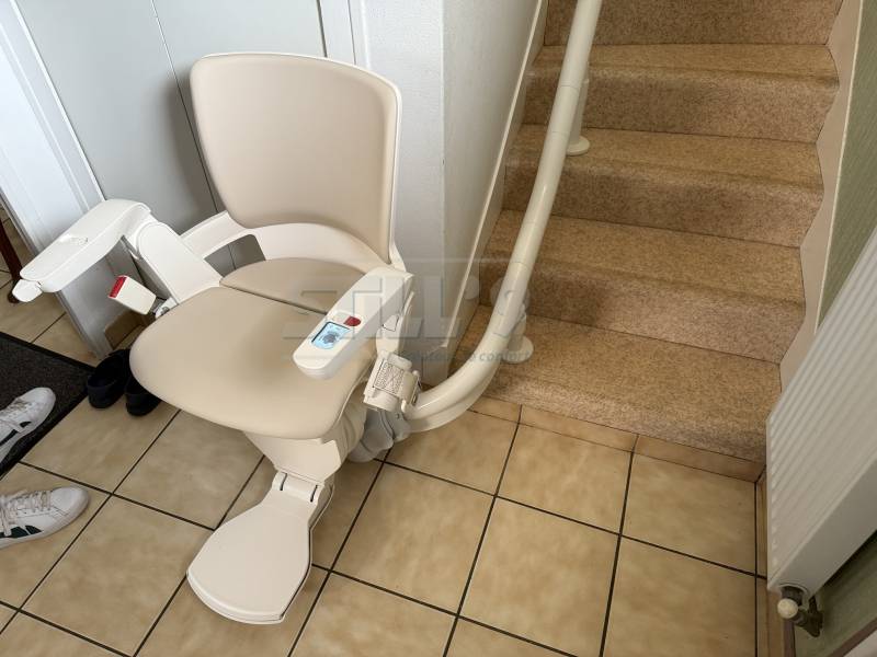 Pose d'un monte-escalier électrique à domicile vers Le Coudray 28