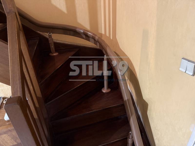 Aménager un monte-escalier électrique dan le département de l'Essonne